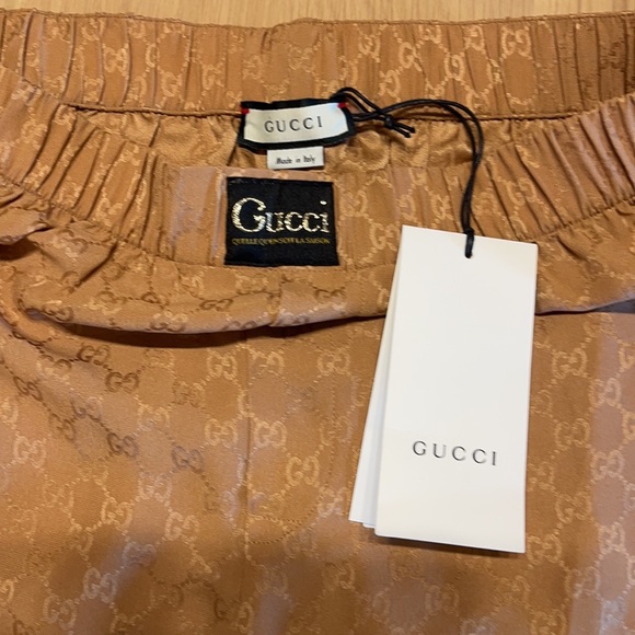 NWT Authentic Gucci silk set - Picture 3 of 16